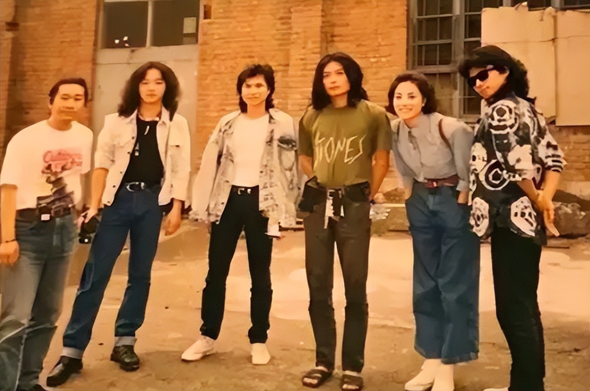 王菲是如何和窦唯走在一起的,王菲和窦唯现在的情史