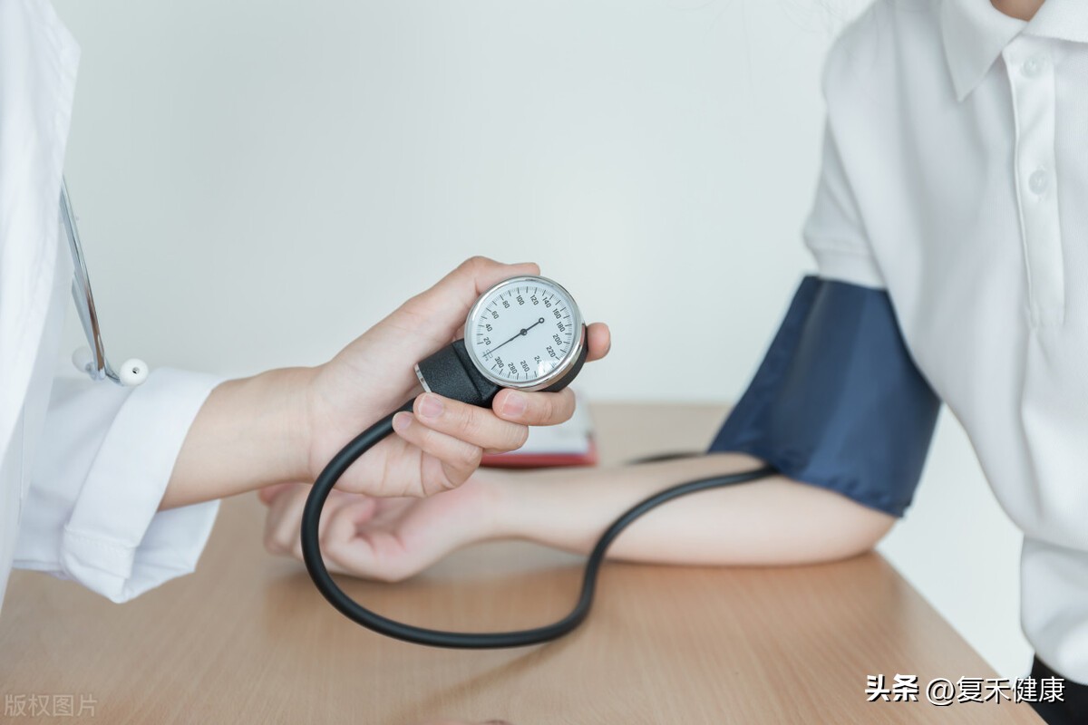 得了心肌炎前期有什么症状,出现心肌炎前兆后如何避免爆发