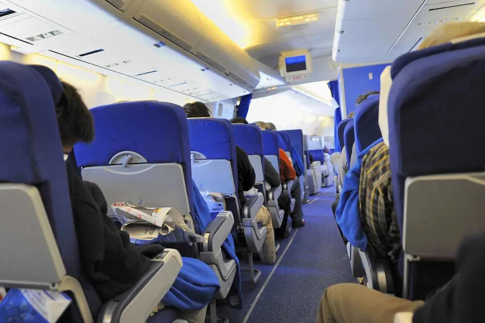 年轻貌美的空姐，35岁之后都去哪儿了？