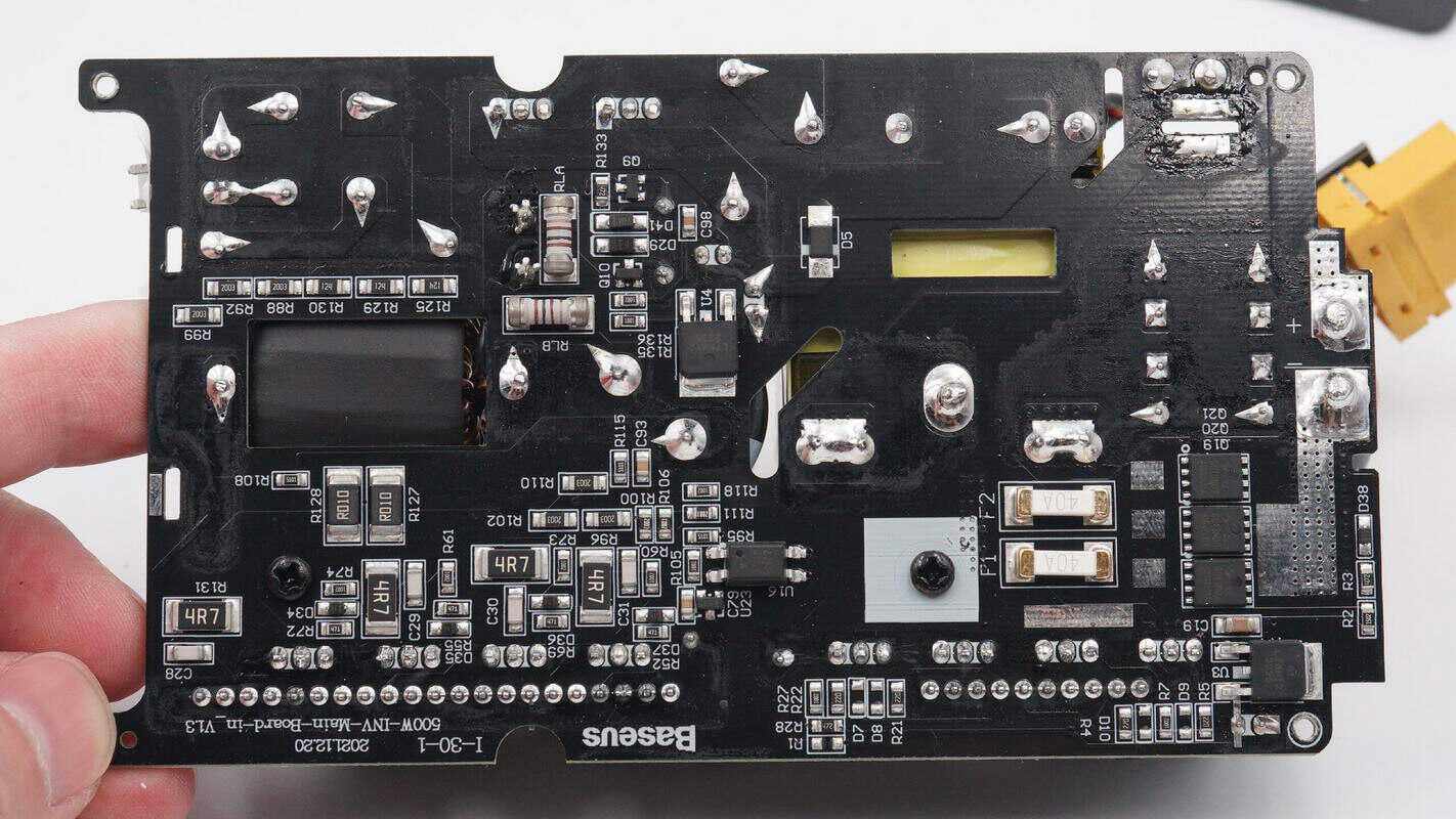 倍思新款150w逆变器,倍思500w车载逆变器