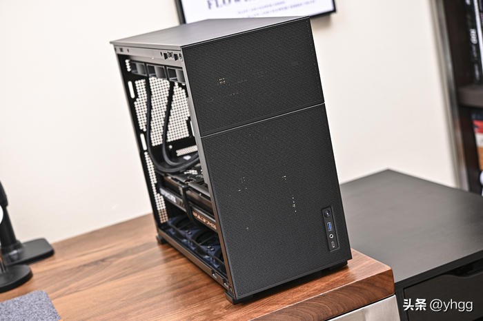 乔思伯d41meshscreen黑色款,机箱乔思伯松果d41mesh黑色版