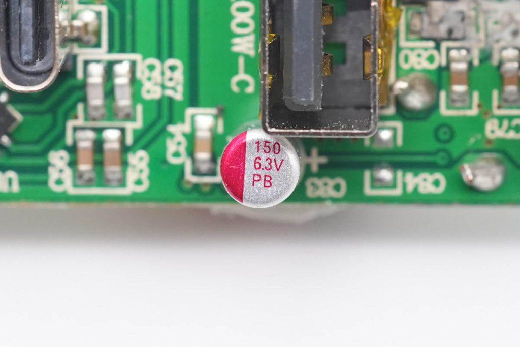 哈曼卡顿infinitylab65w,哈曼卡顿琥珀便携版充电器