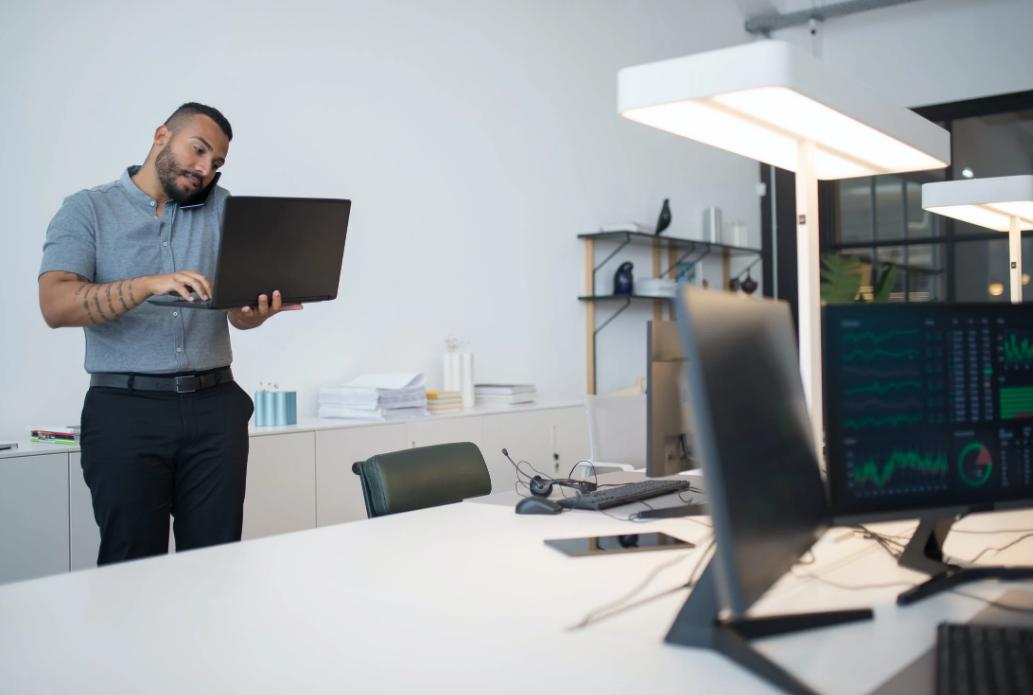 四川公安局文职辅警工资待遇,四川辅警文职一般工资多少