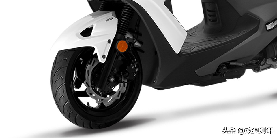 三阳fnx150测评视频,三阳fnx150踏板摩托车试驾视频