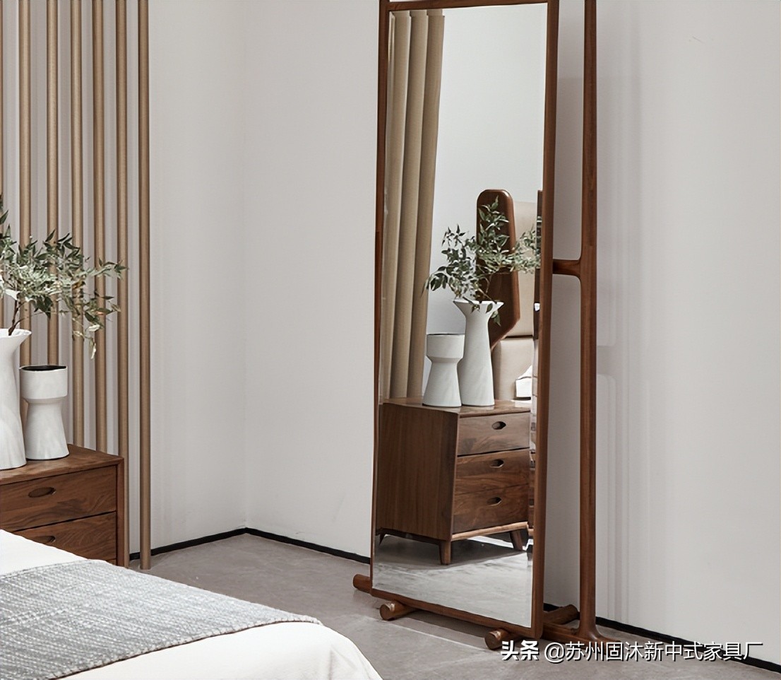 禅意新中式原木大平层,新中式原木禅意软装元素