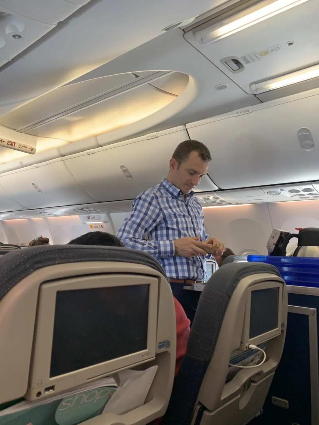 国外旅游如何提前预订住宿,独自国外旅行怎么找住宿