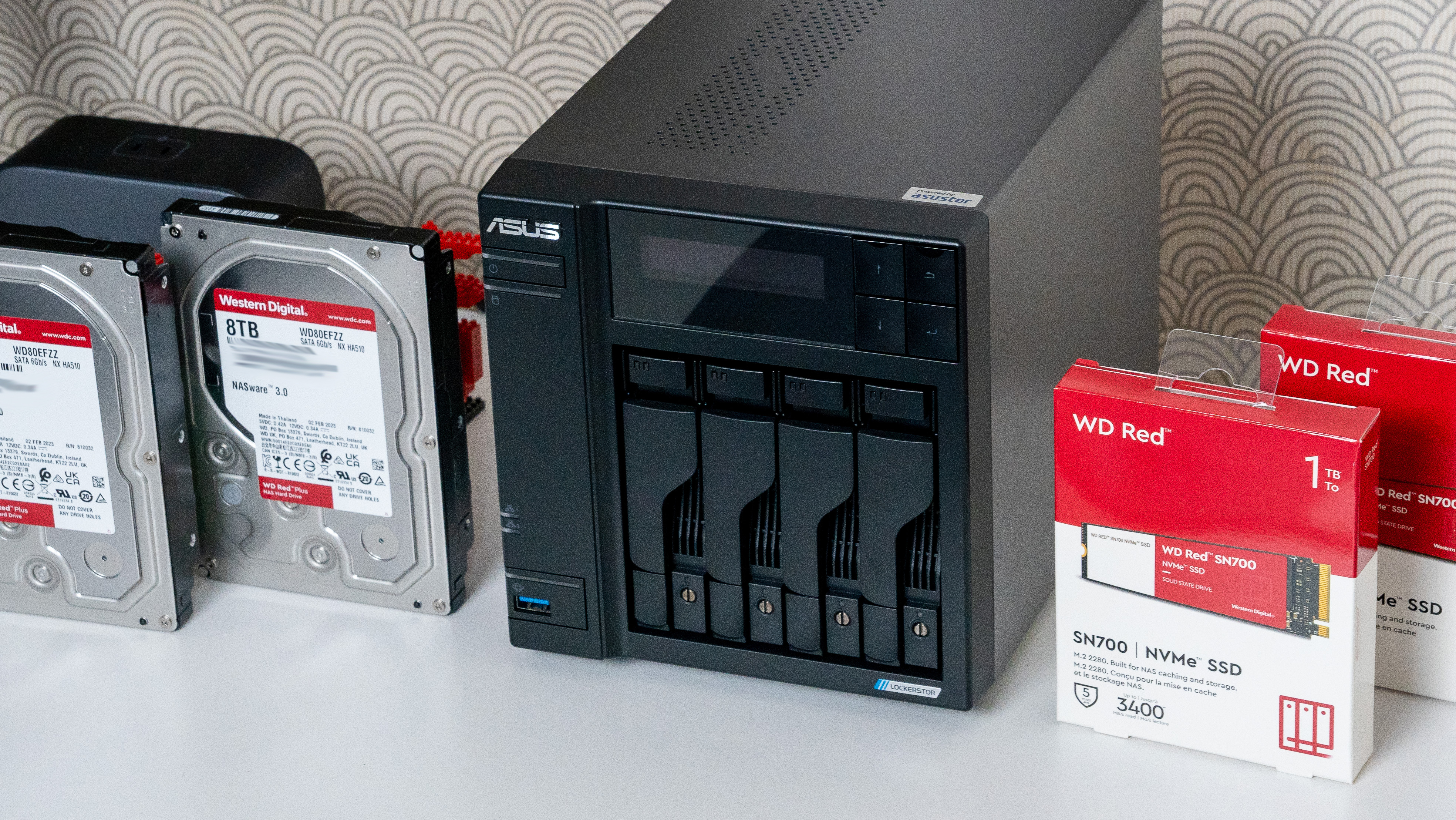 西部数据红盘plus比pro慢多少,西部数据红盘2个4t还是1个8t