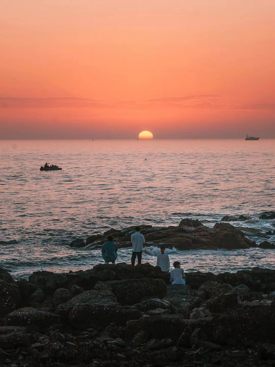 回到早睡早起的日子,回老家朝九晚五