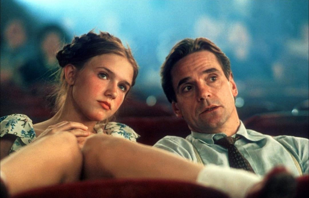 恋童癖的心理，停留在对10多岁的少女