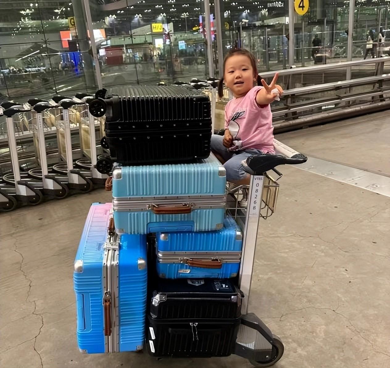 我，32岁奶爸，独自在非洲带娃创业，为了孩子安全，每天带俩警察