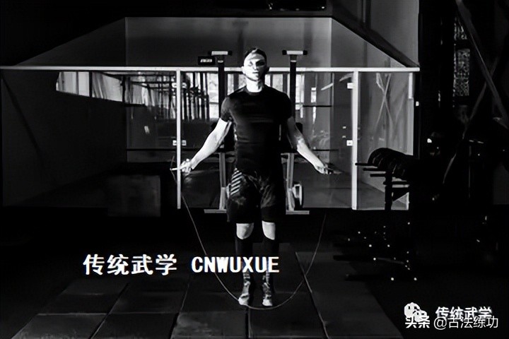 跳绳简单但很帅的动作,简单跳绳运动介绍