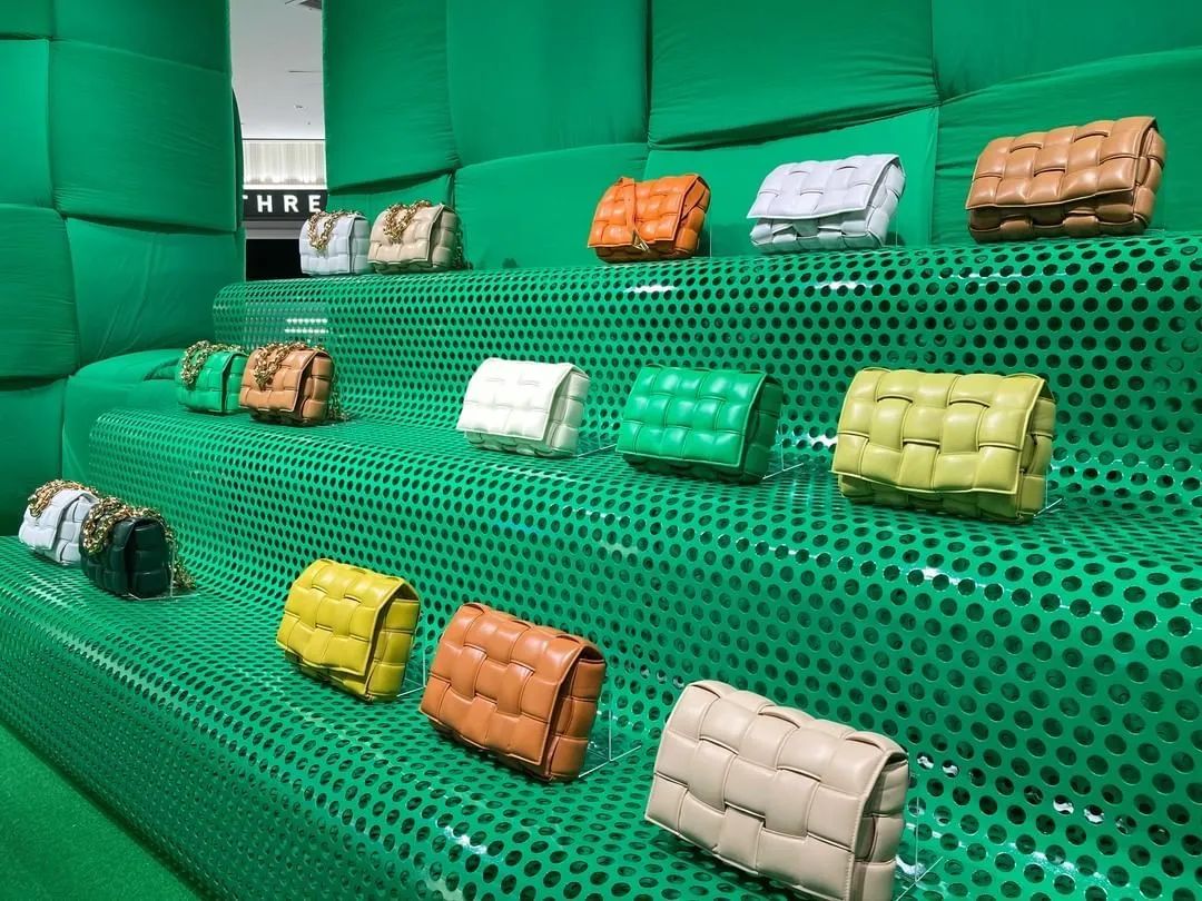 巴黎世家联名lv,lv巴黎世家大秀