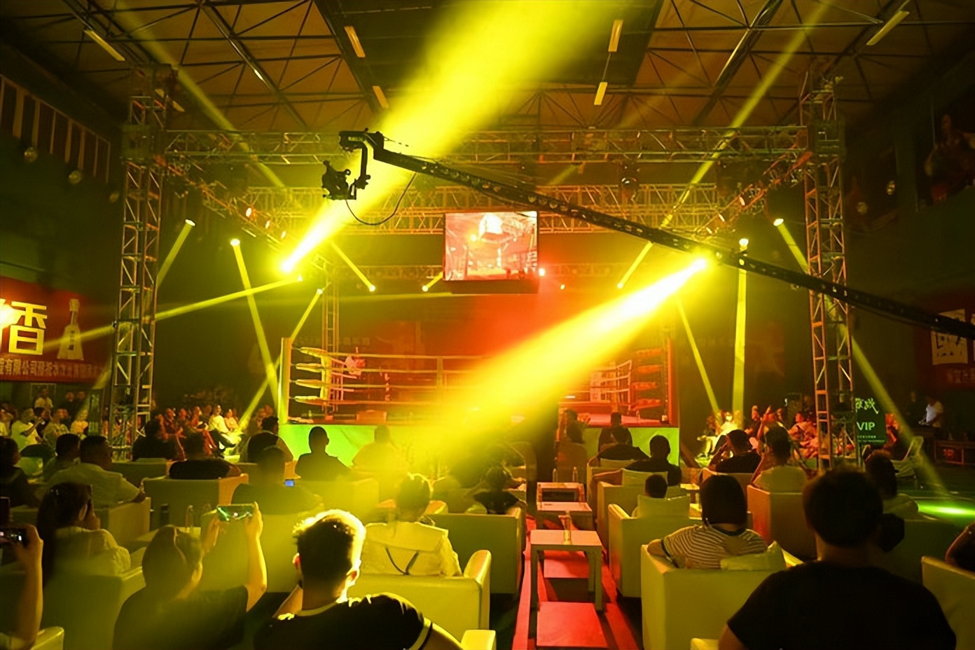 苏战格斗冠军赛震撼打响！中国新生代搏击力量越战越勇