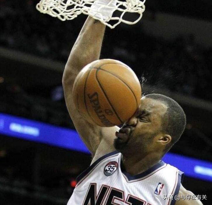 这些摄影师有点坏啊！25个运动员在场上被摄影师抓拍的尴尬瞬间