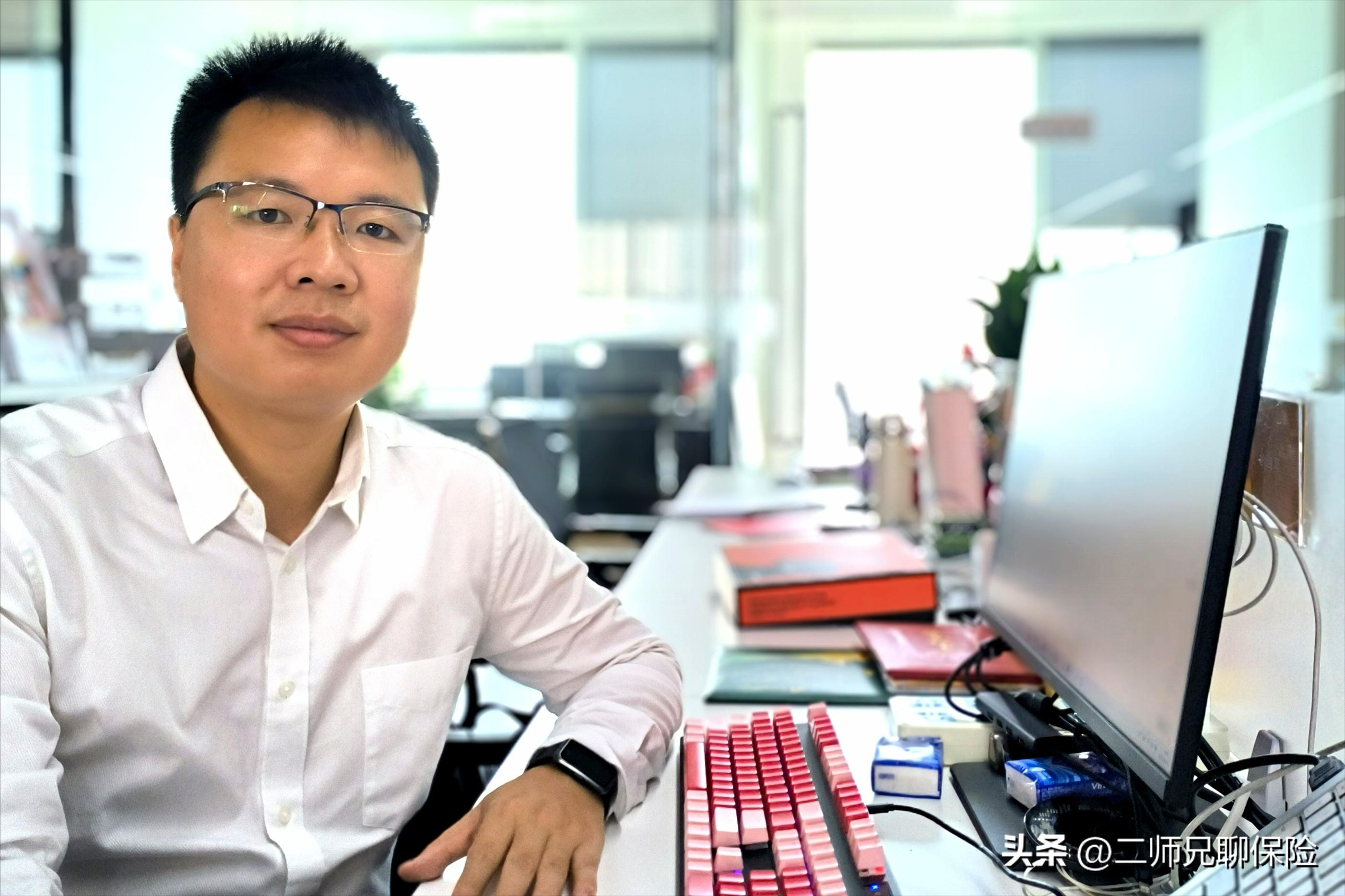 33岁,居家办公,年收入35w,自由职业,真的很香