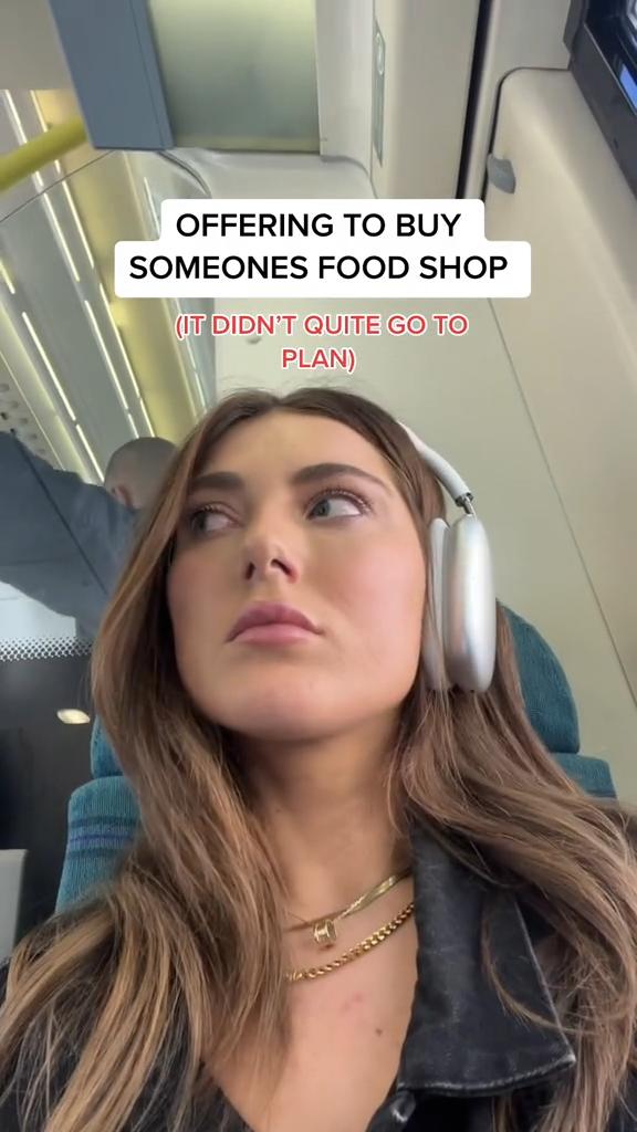 国外超市帮陌生人买单,国外超市随机给路人买单