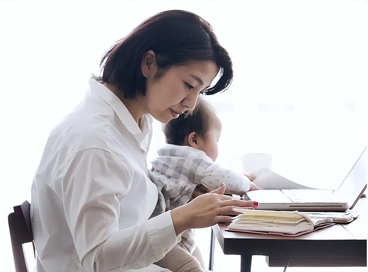 广东拟开发“妈妈岗”，带娃挣钱两不误，给全职妈妈疏解压力