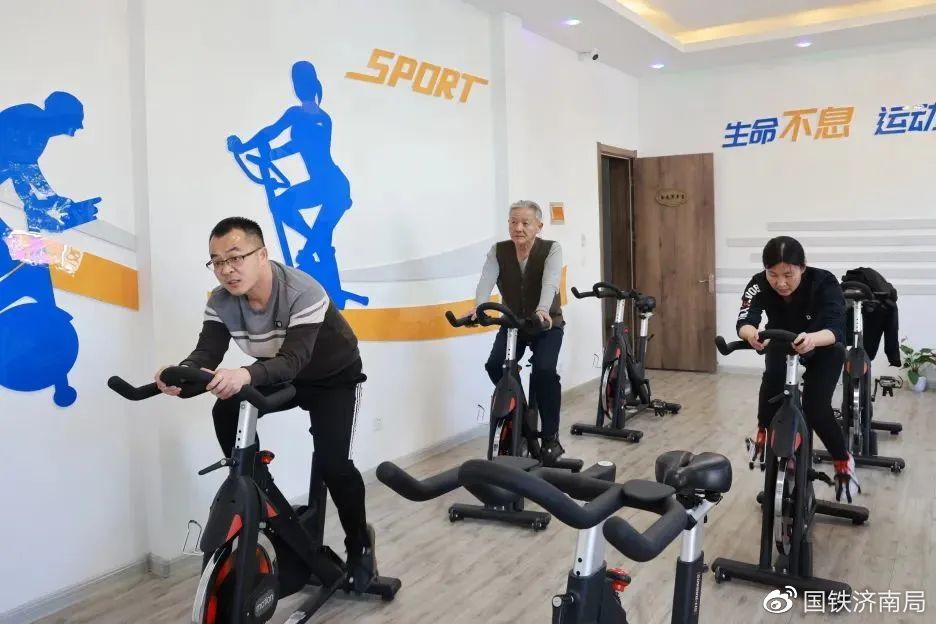 免费理发、智能浴室、电影院……这个单位凭实力宠爱职工！