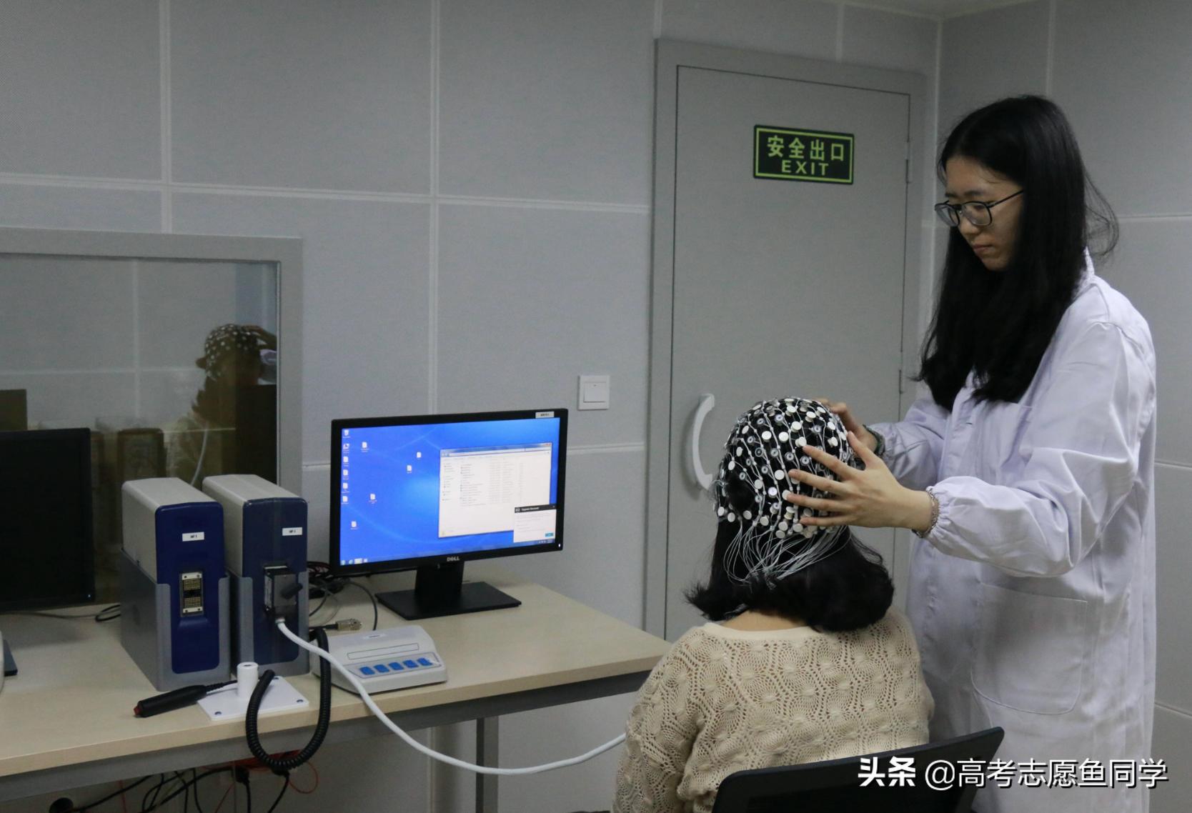 大学什么专业前景好轻松适合女生,女生大学有前途最好的十大专业