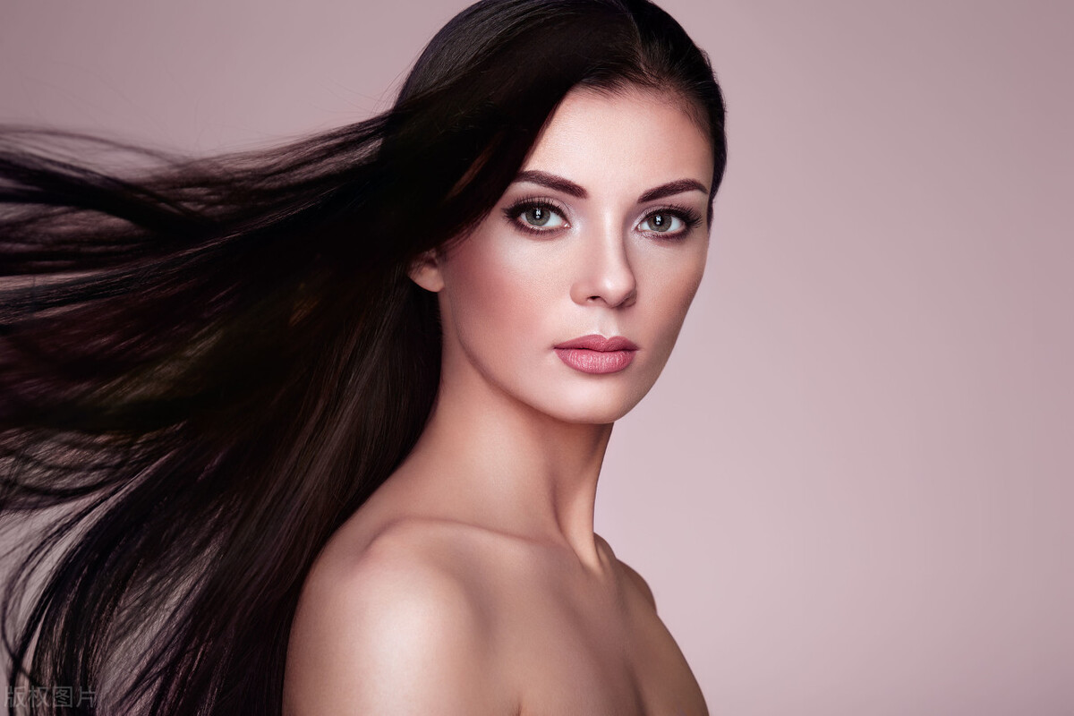 遇到变态用什么防身,当有变态盯上你该怎么办