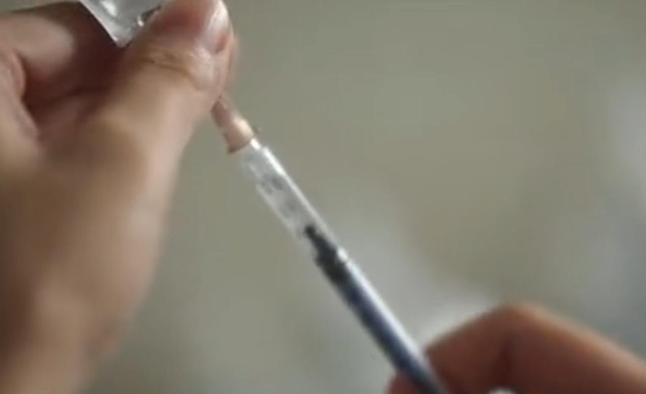 渭南21岁女孩被银环蛇咬死,陕西银环蛇咬伤21岁女子