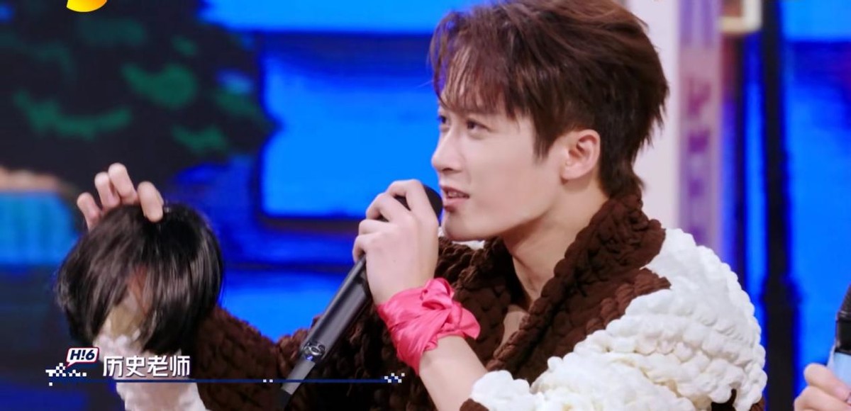 鏉ㄧ传浣曠倕鍥炬枃,鏉ㄧ传鍜屼綍鐐呯殑鐓х墖