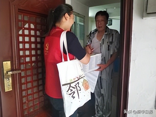 红耀湖湾①丨*党**群连心“零距离”，让共建共治共享之花盛放水秀