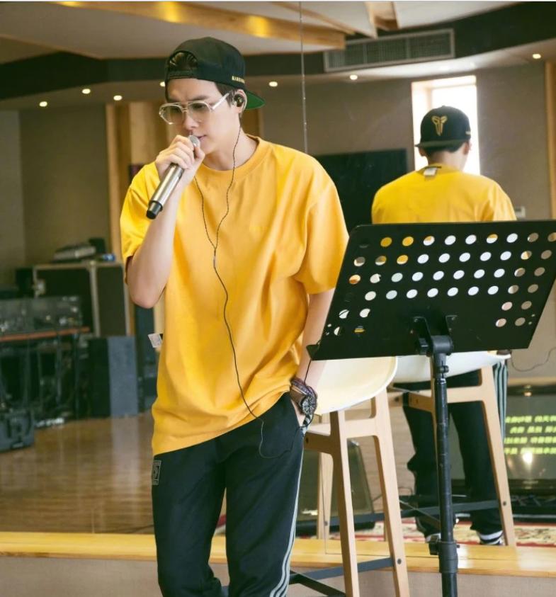 古装男演员李易峰古装照,娱乐圈中李易峰的古装