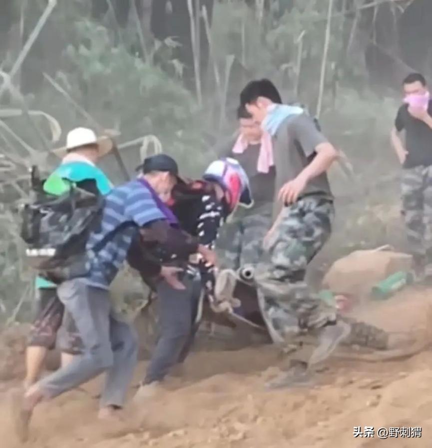 军用越野车和民用越野车大比拼,越野车的越野能力到底有多强