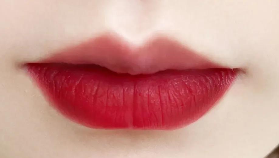 黄黑皮显白口红色号显白平价,黄黑皮口红不沾杯推荐学生平价