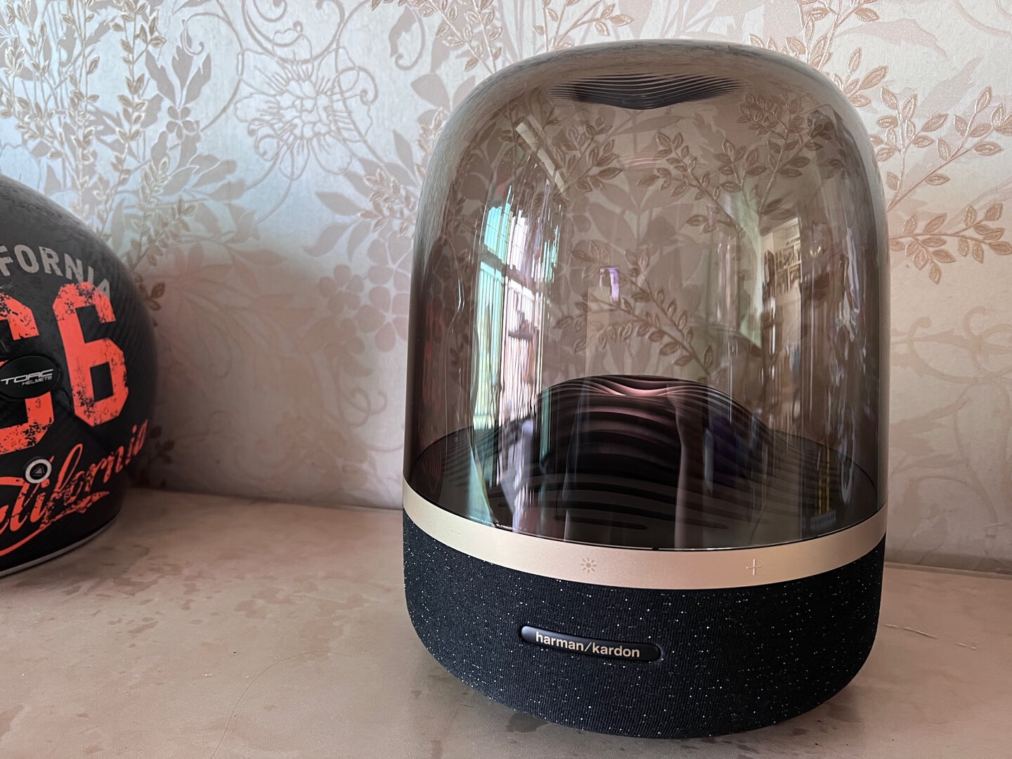 新款游戏本买不起，就把音箱换新吧！在桌面放个音乐琉璃3代