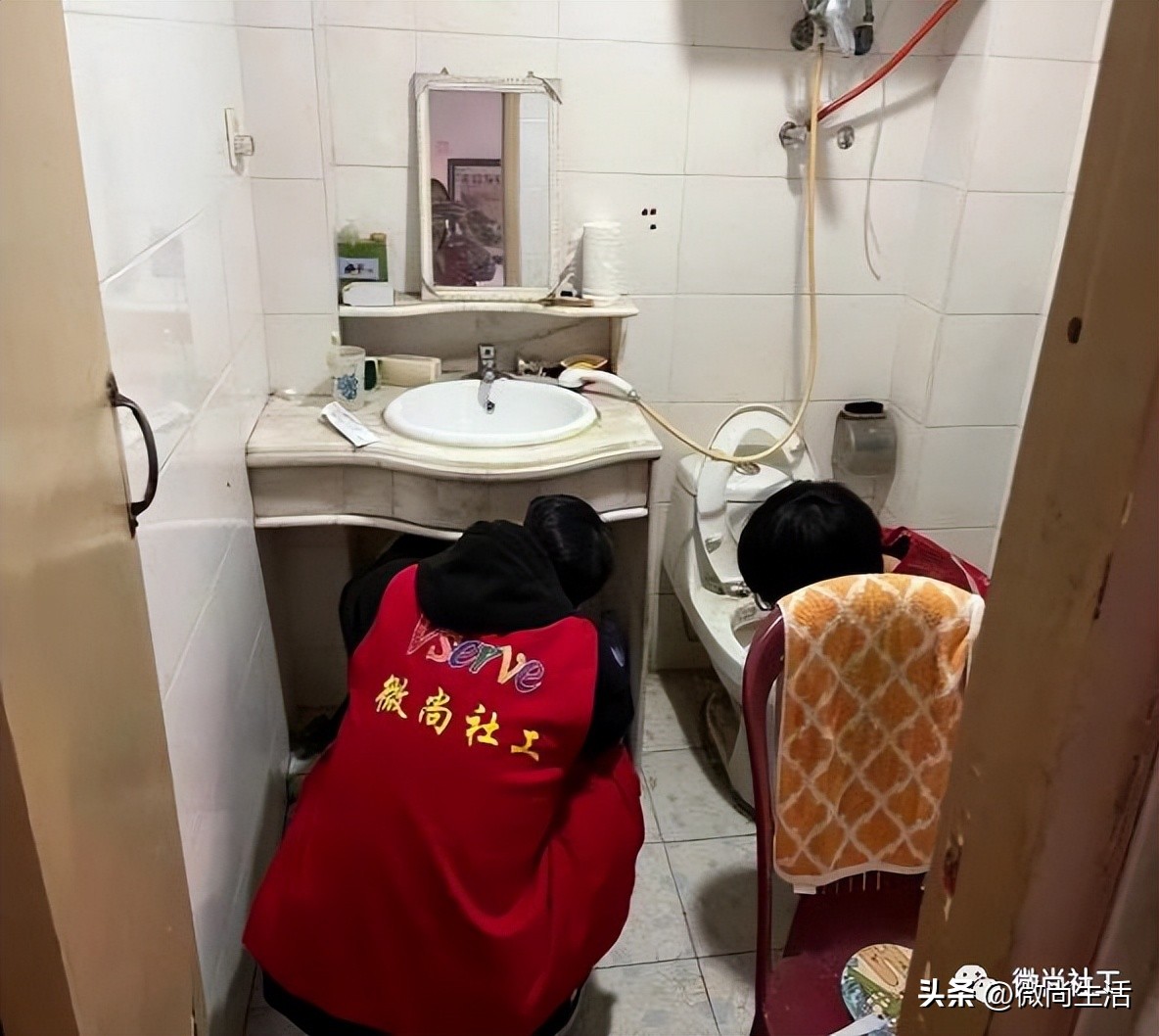 社工站关爱老人志愿服务,社工站志愿者服务队