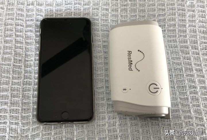 瑞思迈Airmini呼吸机口袋便携式打鼾打呼噜呼吸机测评