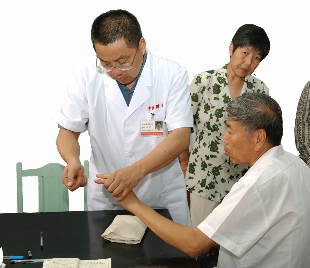 国医大师王新陆：新时代的“四有”中医人