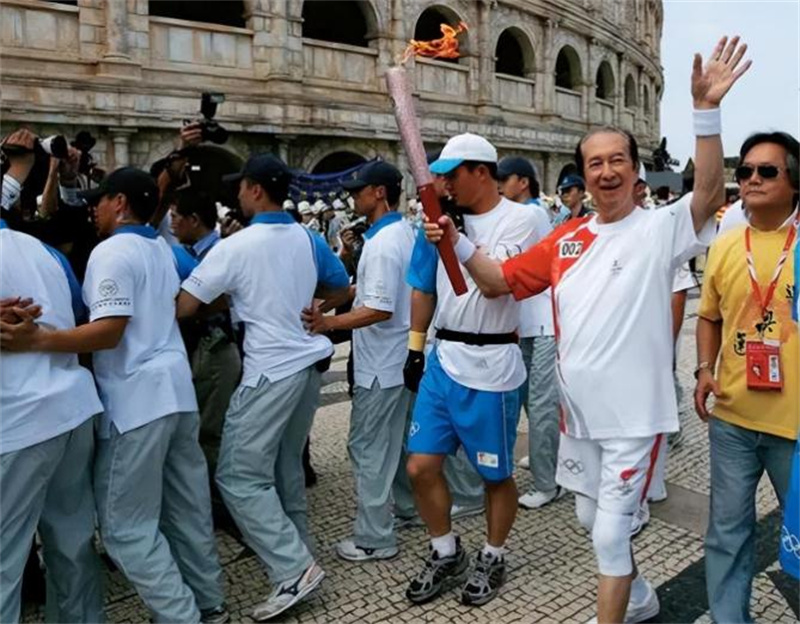 何鸿燊86万补脑针,赌王何鸿燊“世纪葬礼”细节曝光