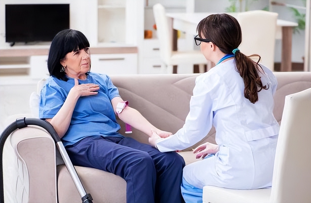 高血糖多吃红薯血糖有影响吗,吃一个苹果后两小时血糖7.4正常吗