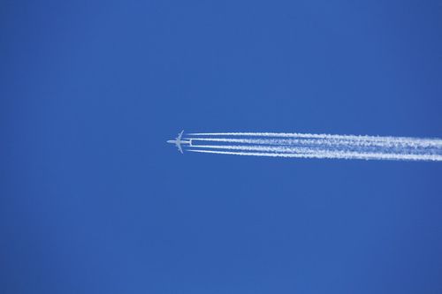 发现不明发光体疑似外星物品,太阳附近发现不明外星体