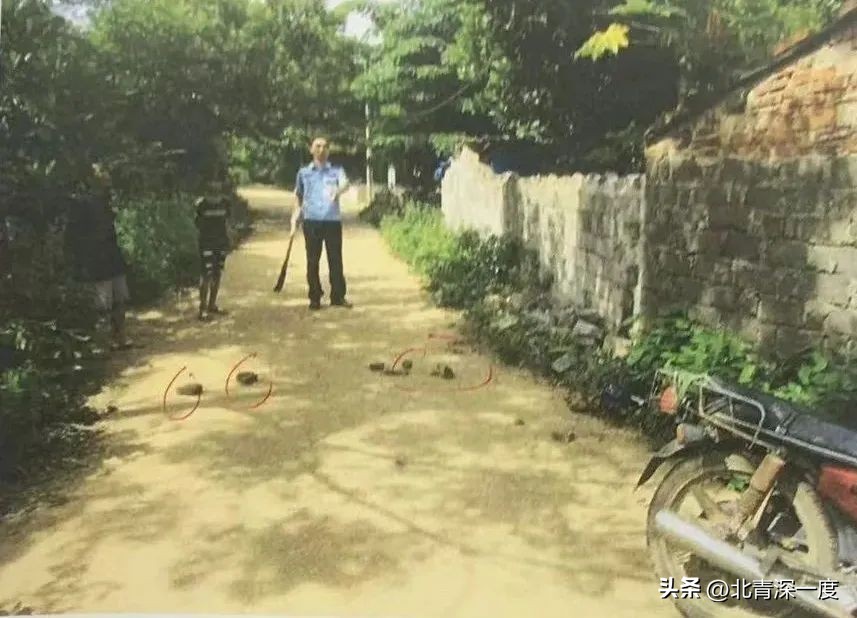 七旬老人救孙子砍伤闹事者获刑案,70岁老人护孙砍伤酒后闹事者获刑