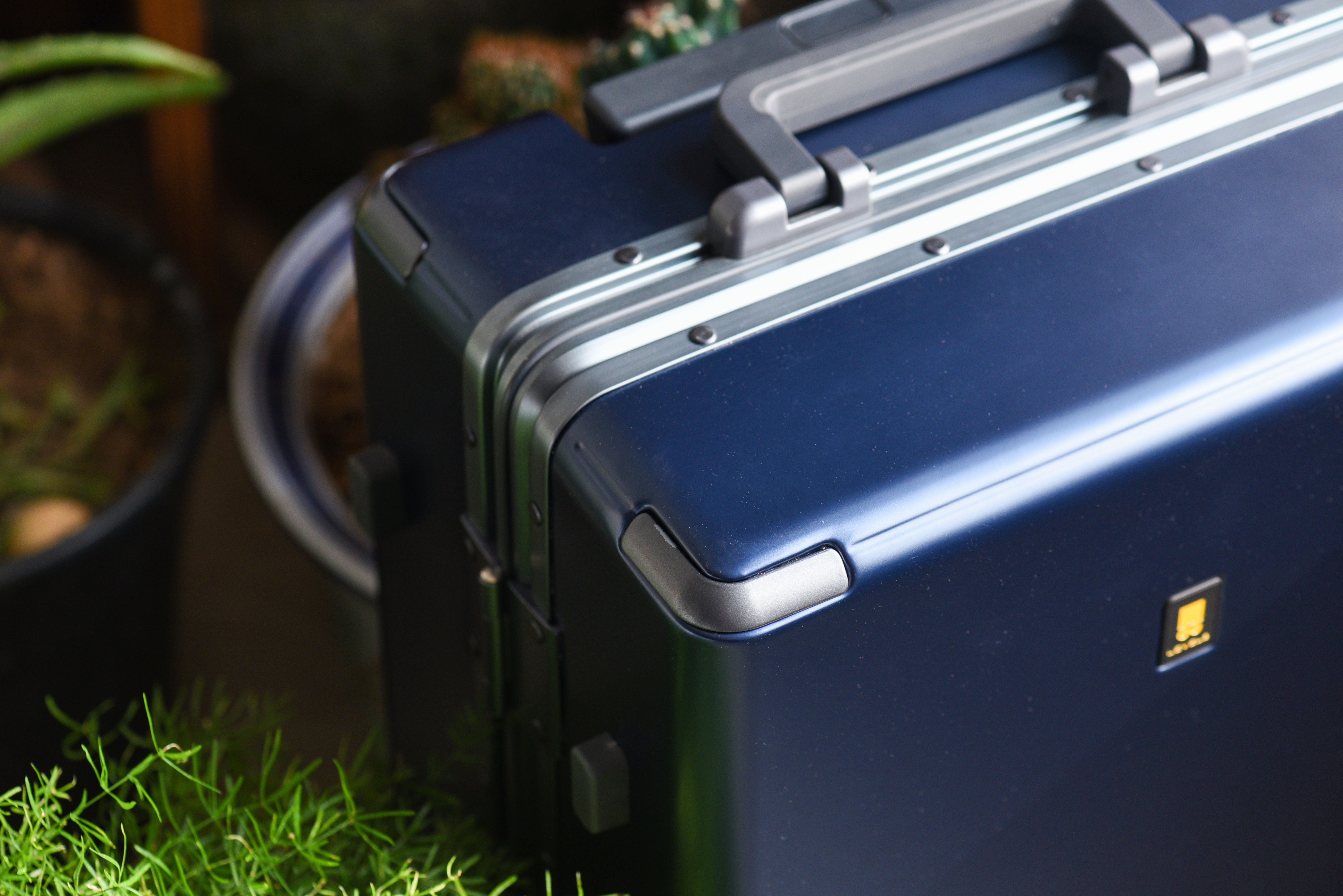 地平线8号26寸行李箱哪个颜色好,地平线8号行李箱20寸有几个款式