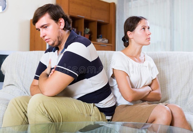 遇到傻子的十种表现,遇到傻子病人