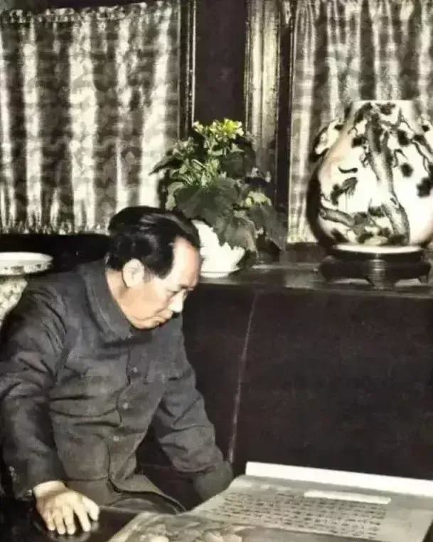 关公姓什么？毛主席在不同场合向不同的人问这个问题，用意各不同