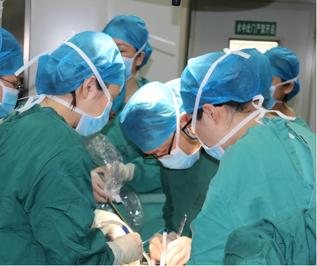 胃癌中晚期恶性肿瘤怎么治疗好,恶性程度低的胃癌