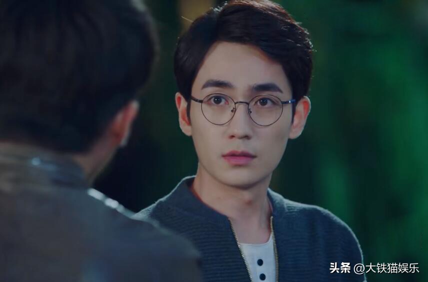 明明是同一个角色颜值却天差地别,明明是同一张脸的人