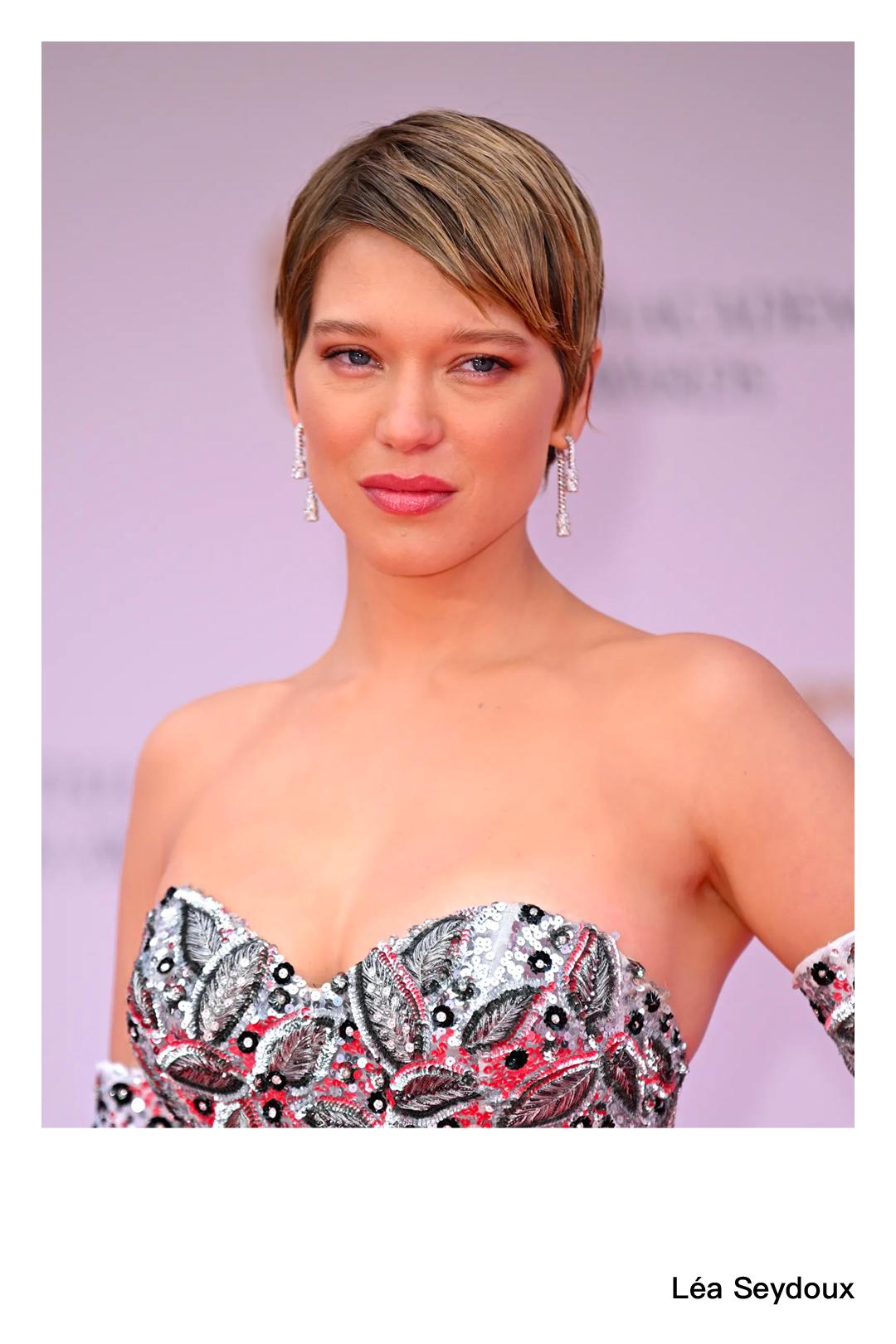 侯明昊最近在横店拍戏吗,侯明昊横店最新路途