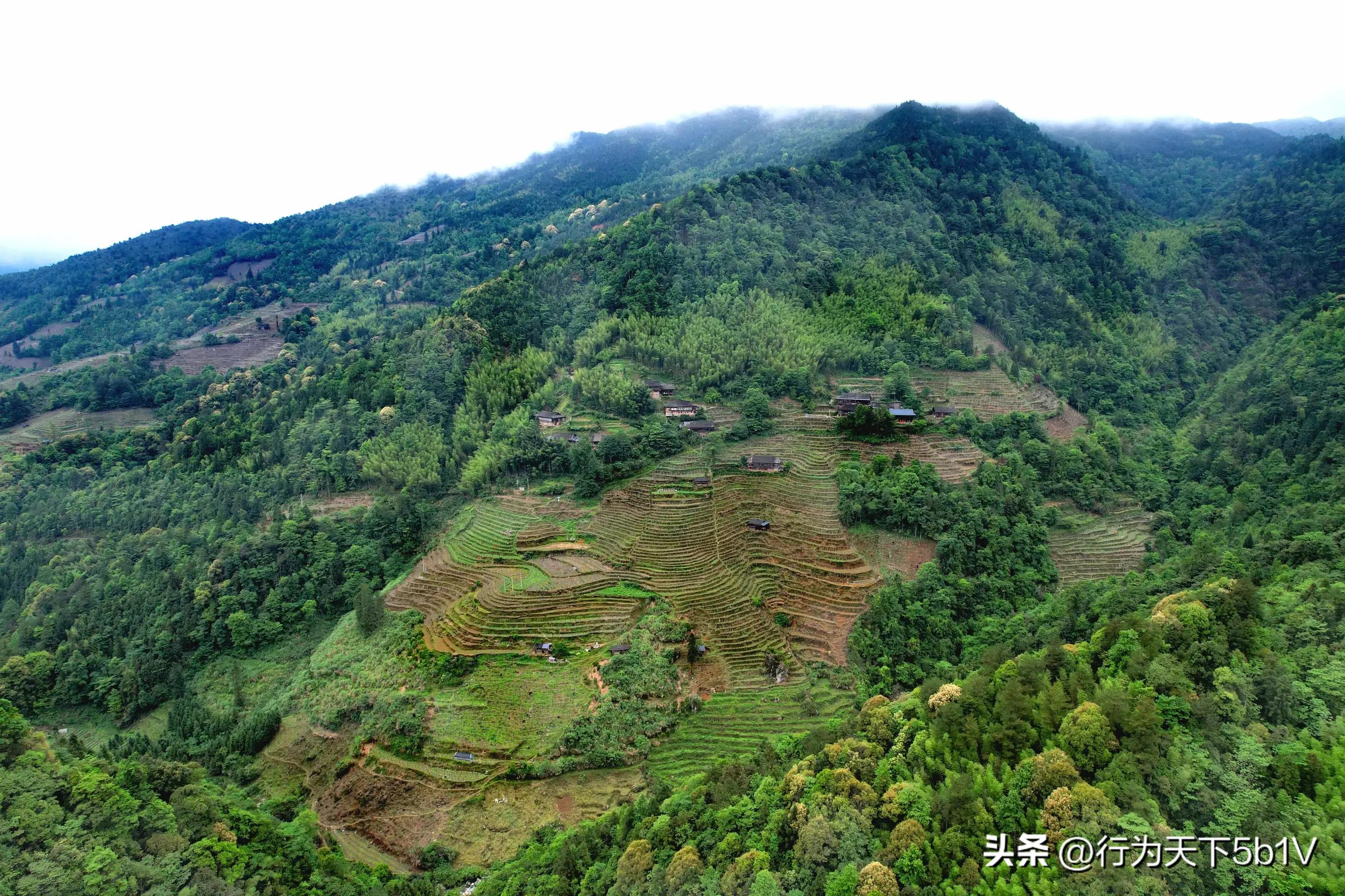 【探秘宛田红滩瀑布溯溪梦江吉翁瀑布】穿越花坪神秘风景线