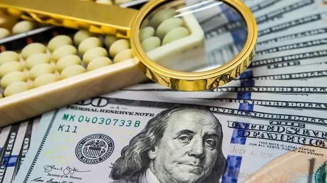 美国减持美债,中国加速减持美债增持黄金