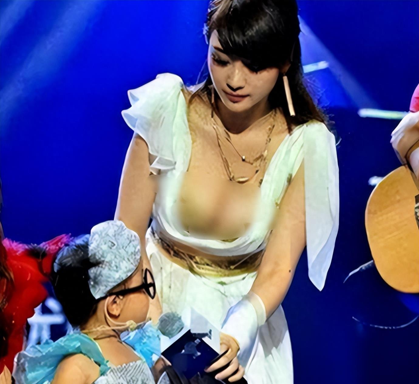 低腰超短装上衣,女低腰裤短上衣