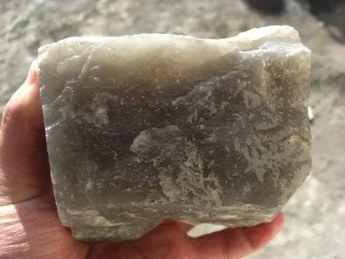 玉石的基本知识免费分享,青海玉玉石透光吗