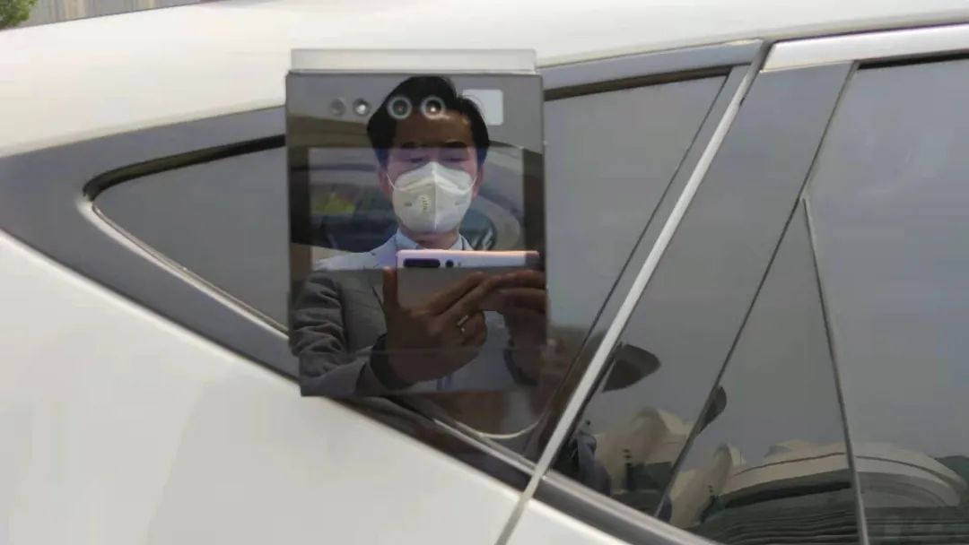 红绿灯引争议,红绿灯活动反思和评价