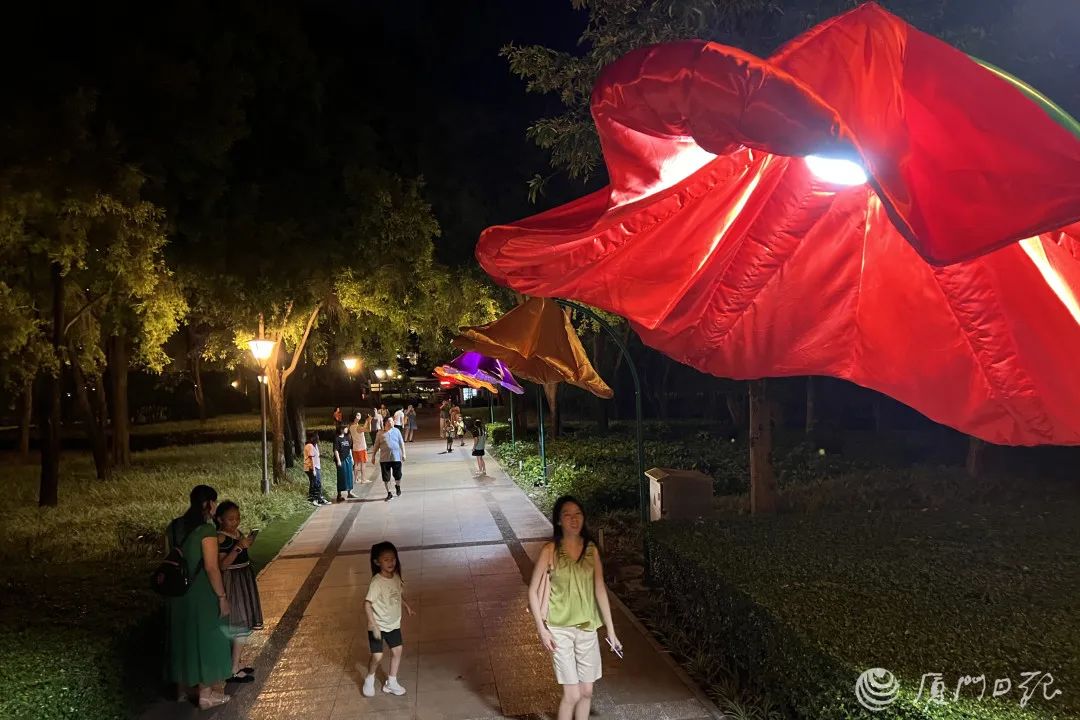 夏天厦门三亚北海到底选哪个好玩,厦门夏天哪个景区最好